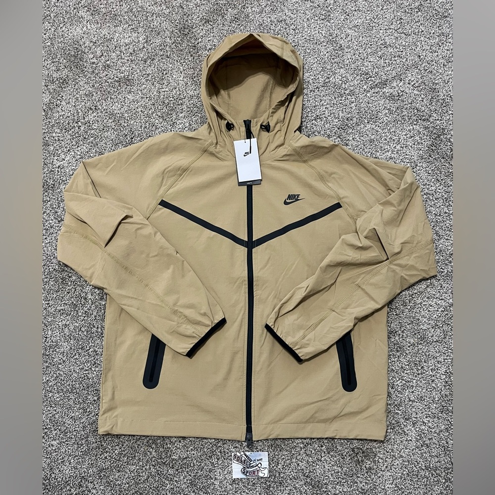 New Nike Tech Woven Jacket Beige Tan Black Hooded Zip Coat Windbreaker Mens